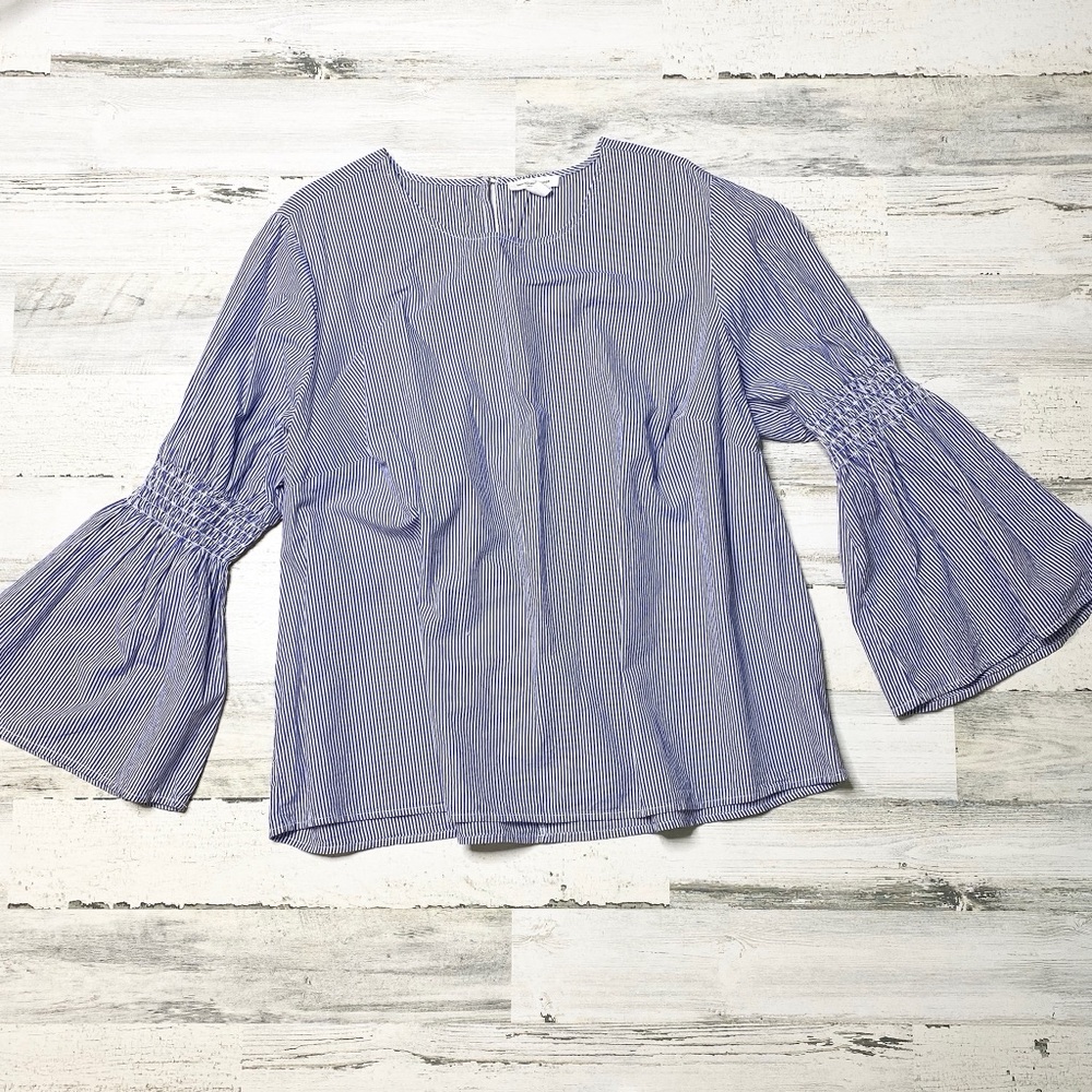 Women’s Plus Size Bell Sleeve Beach Shirt